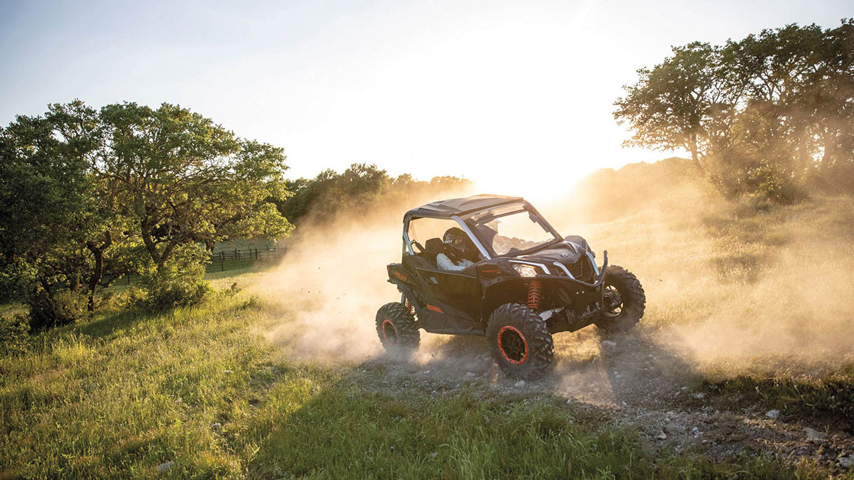 Maverick Sport X Xc 1000R Triple Black Hyper Silver Can Am Red Tight Turn Roost Sunset 2 CMYK WEB 16x9