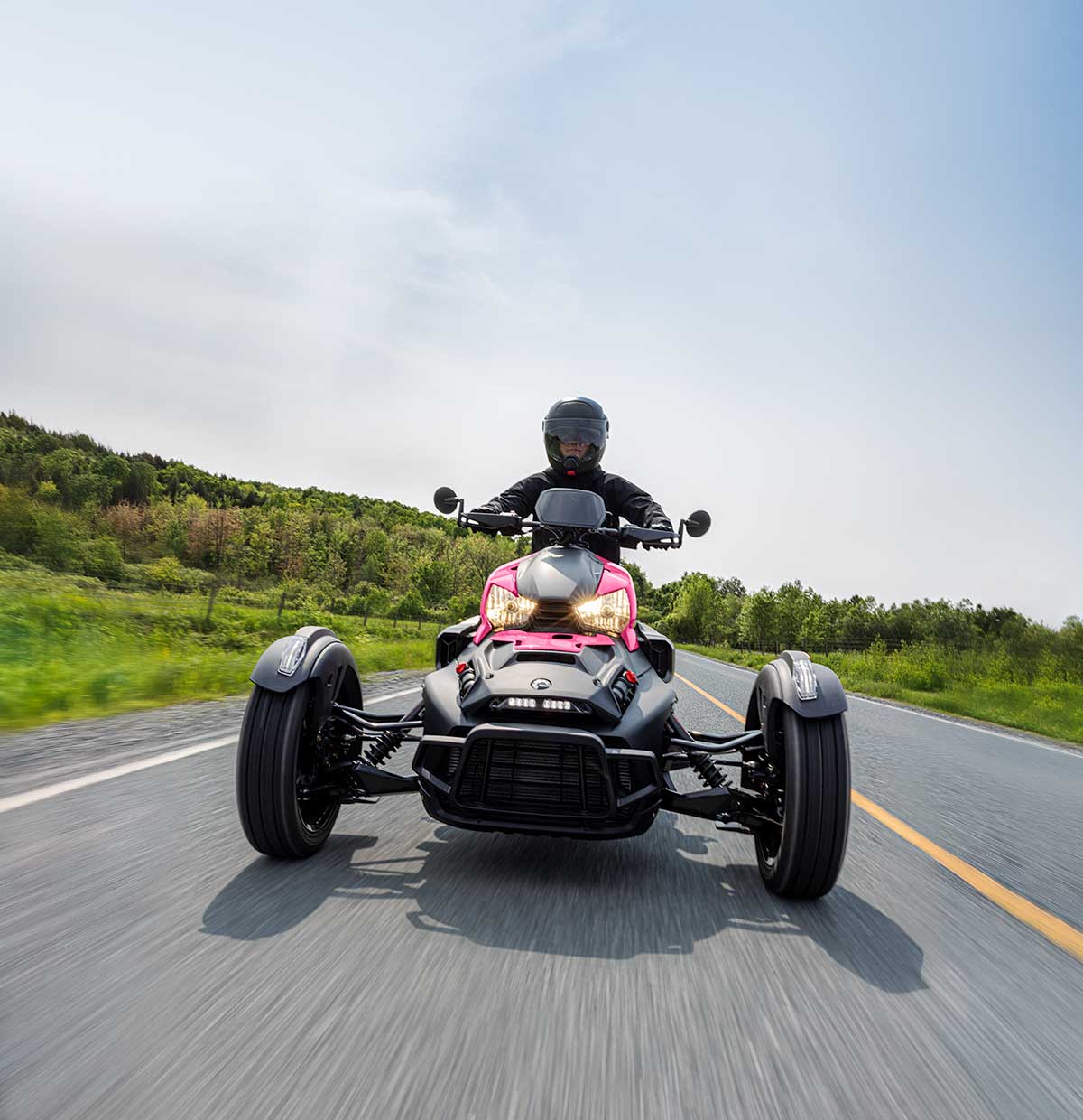 ONRD 3WV MY26 RYKER RALLY CottonCandy Action 256A6307 RGB