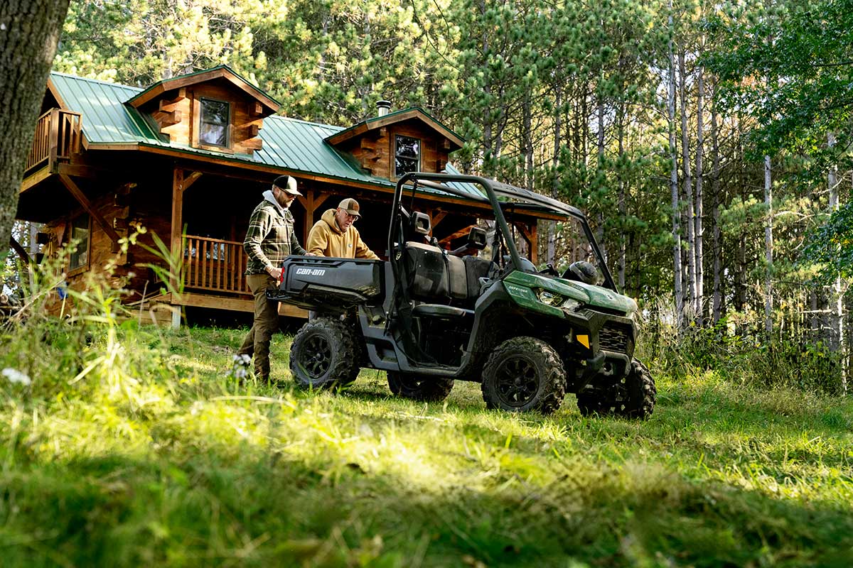 ORV MY25 DEF HD7 Green Lifestyle DSC00754 RGB