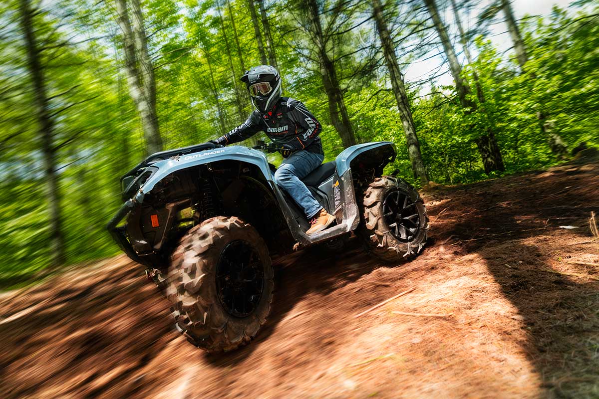 ORV MY26 OUT XT 700 ScandiBlue Action 3767 RGB